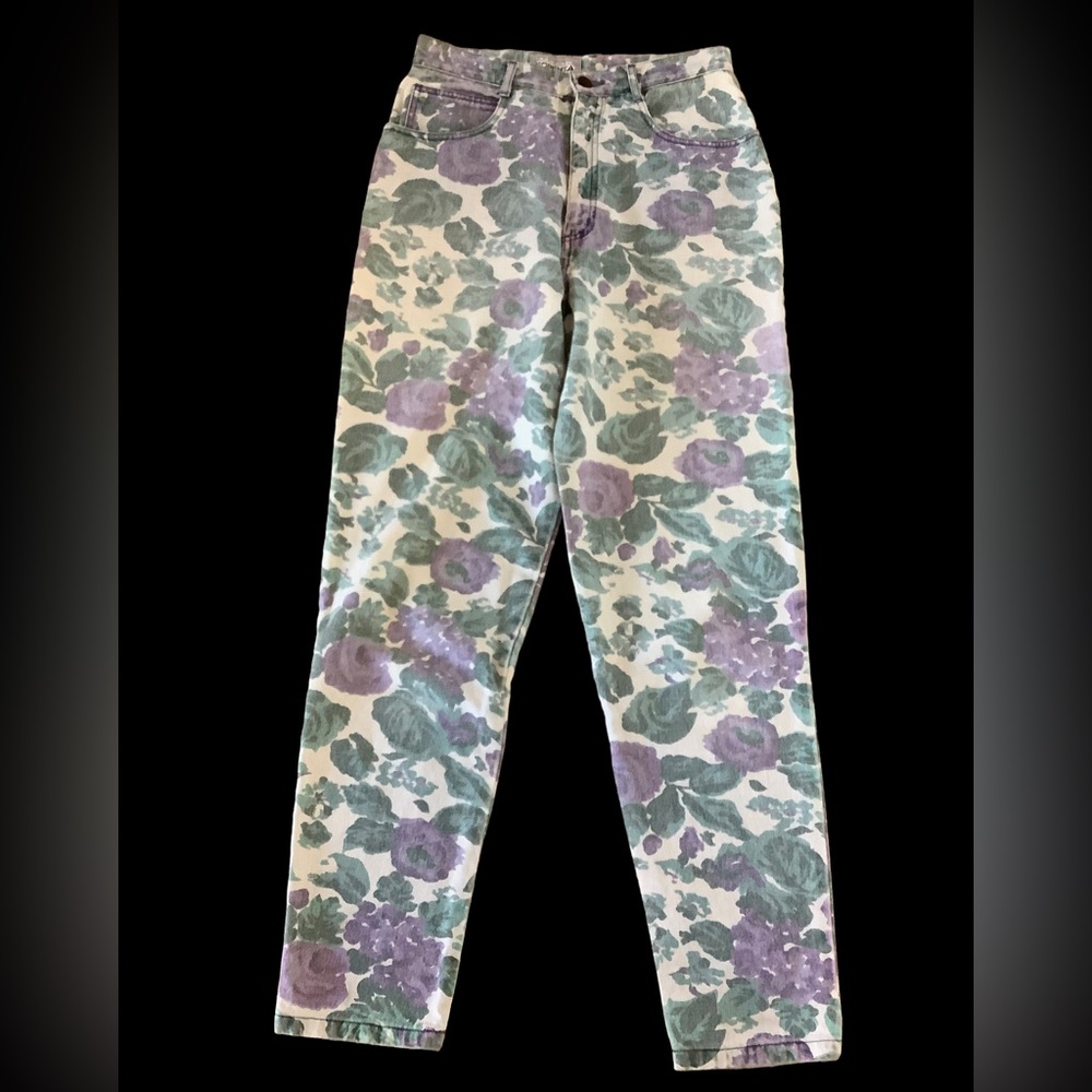 Vintage 80’s High Waisted Pants.Purple Flowers that look like watercolor.